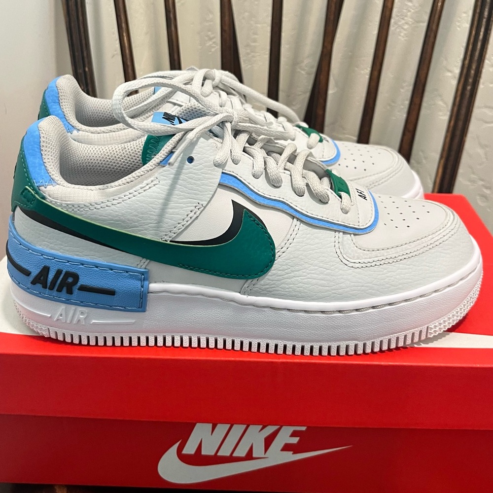 Nike Women’s Air Force 1 Shadow Photon Dust Malachite Size 7.5